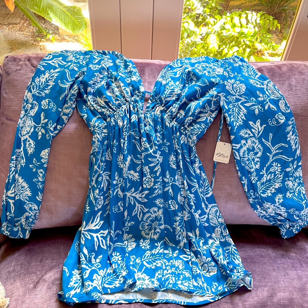 NWT Free People turquoise and white top